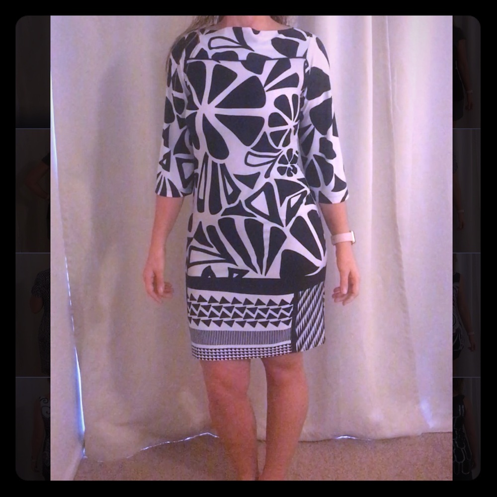 Long sleeve mini-dress